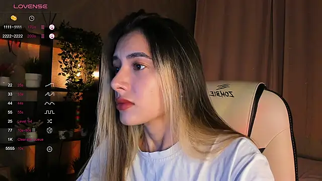 DarlaLike online show from October 2025 03:40:02 AM