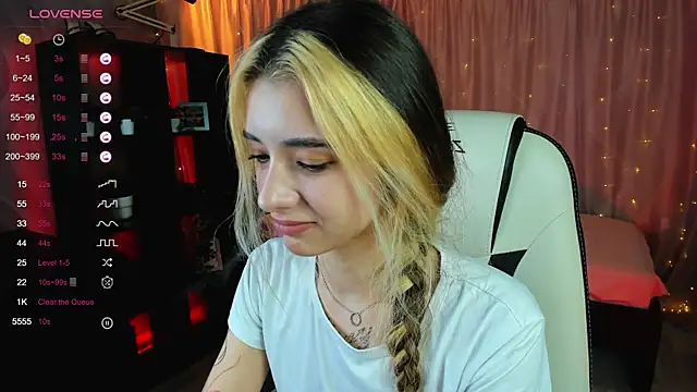 DarlaLike online show from February 2025 08:28:02 AM