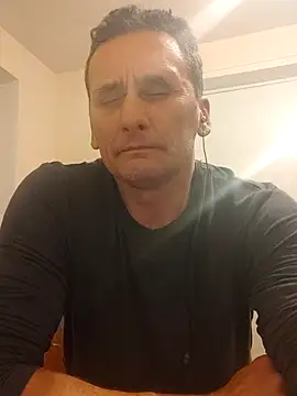 Viause Kentauelle online show from February 2025 06:44:02 PM