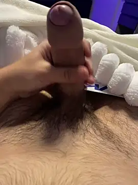 Snapshot of saschboy13 chatting on October 2025 09:15:02 PM saschboy13 online show from October 2025 09:15:02 PM