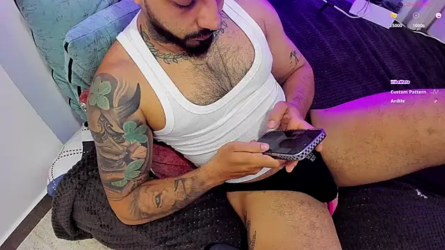 Snapshot of mikemulerr chatting on February 2026 02:33:01 AM mikemulerr online show from February 2026 02:33:01 AM