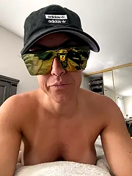 mrs  unknown online show from September 2025 03:56:02 PM