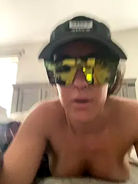 mrs  unknown online show from September 2025 06:08:01 PM