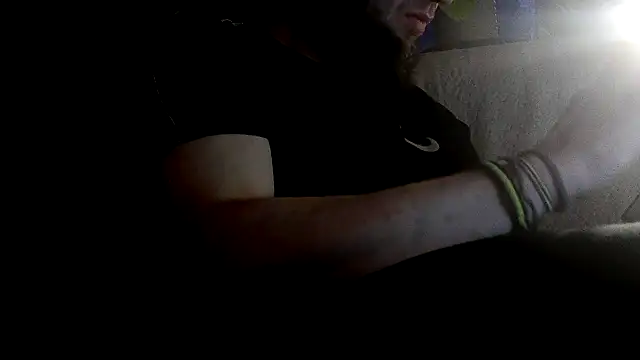 Snapshot of donhulio482 chatting on March 2025 04:38:02 AM donhulio482 online show from March 2025 04:38:02 AM