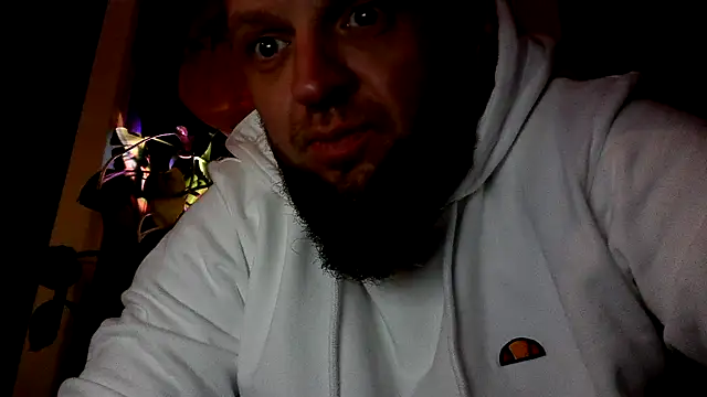 Snapshot of donhulio482 chatting on March 2025 01:38:02 AM donhulio482 online show from March 2025 01:38:02 AM