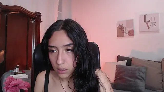 madisex s online show from October 2025 01:01:02 PM