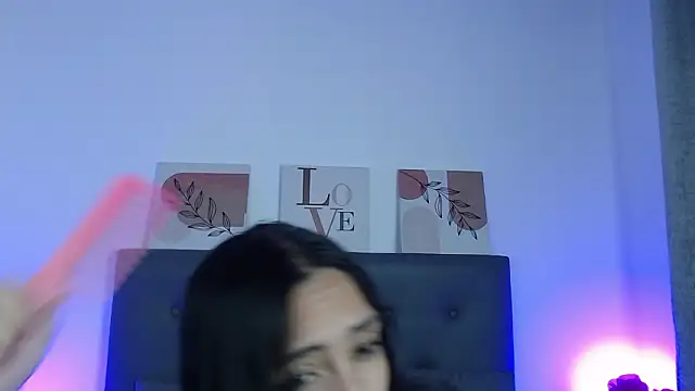 madisex s online show from February 2026 02:25:01 AM