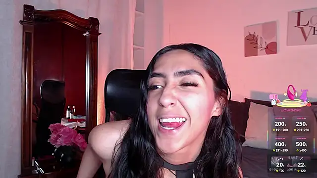 madisex s online show from October 2025 12:53:02 PM