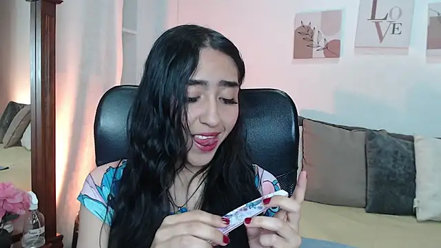 madisex s online show from October 2025 01:11:01 PM