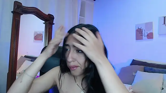 madisex s online show from November 2025 12:31:02 PM