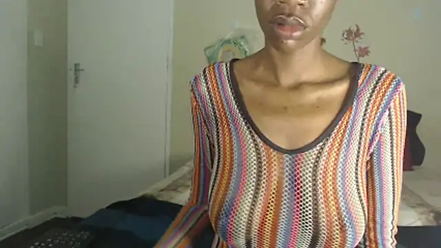 Blacktittiex02 online show from May 2026 06:05:01 PM