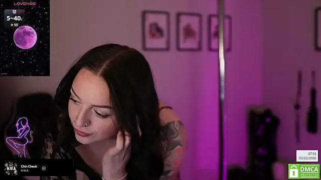 Billiexxox online show from February 2026 05:53:01 PM