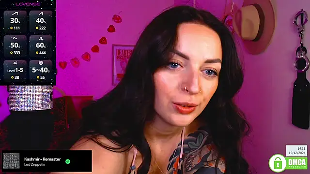 Snapshot of Billiexxox chatting on December 2024 02:13:02 PM Billiexxox online show from December 2024 02:13:02 PM