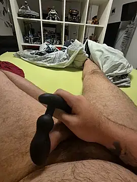 Snapshot of Bombada1 chatting on October 2025 07:33:02 PM Bombada1 online show from October 2025 07:33:02 PM