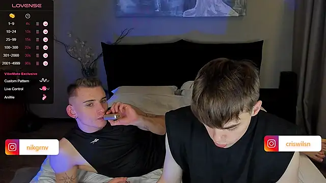 Snapshot of simonwnl chatting on January 2025 06:43:01 PM simonwnl online show from January 2025 06:43:01 PM