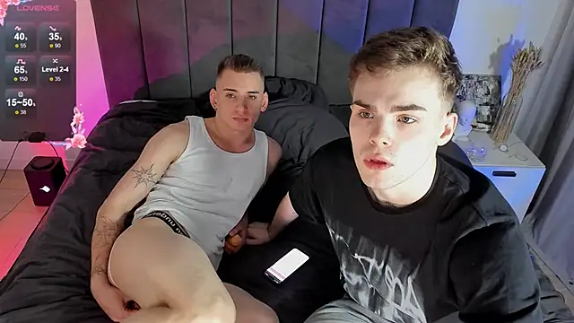 Snapshot of simonwnl chatting on January 2025 04:55:02 PM simonwnl online show from January 2025 04:55:02 PM