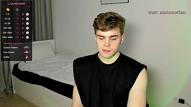 Snapshot of simonwnl chatting on March 2025 08:08:02 PM simonwnl online show from March 2025 08:08:02 PM