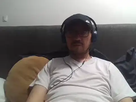 Snapshot of Diptongo chatting on March 2025 03:44:02 AM Diptongo online show from March 2025 03:44:02 AM