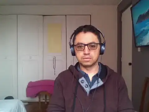 Snapshot of Diptongo chatting on December 2025 12:18:02 PM Diptongo online show from December 2025 12:18:02 PM