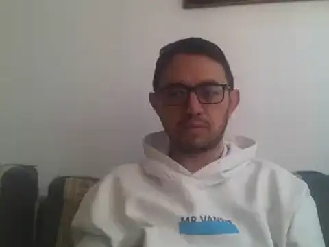 Snapshot of Diptongo chatting on December 2024 03:23:02 PM Diptongo online show from December 2024 03:23:02 PM