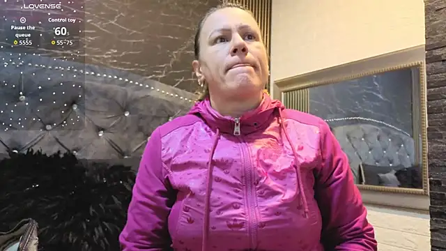 Snapshot of charlotte__G chatting on November 2025 09:31:02 AM charlotte G online show from November 2025 09:31:02 AM