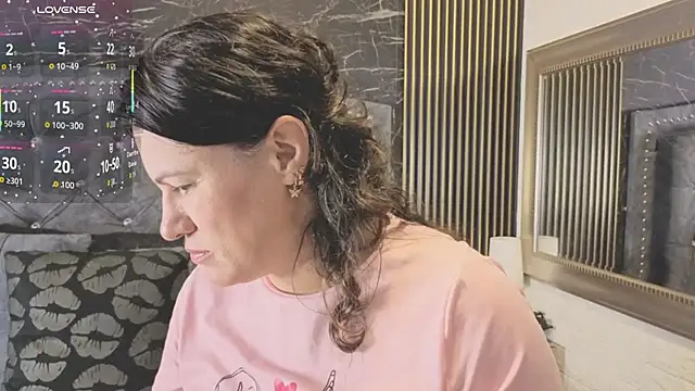 charlotte  G online show from January 2026 10:55:01 AM