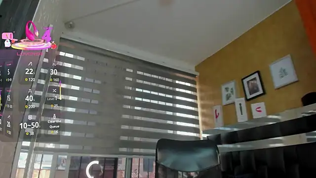 charlotte  G online show from March 2025 12:36:02 PM