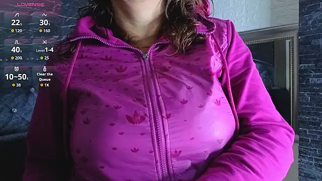 charlotte  G online show from February 2026 10:58:01 AM