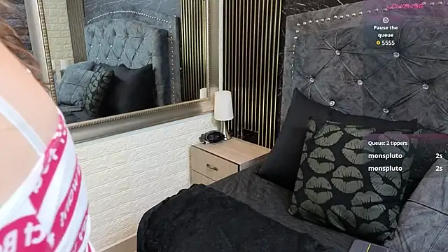 charlotte  G online show from March 2026 11:27:01 AM