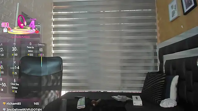 charlotte  G online show from March 2025 07:05:02 PM