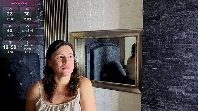 charlotte  G online show from February 2026 10:17:02 AM