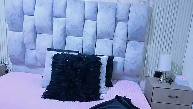 Snapshot of charlotte__G chatting on November 2025 11:25:01 AM charlotte G online show from November 2025 11:25:01 AM