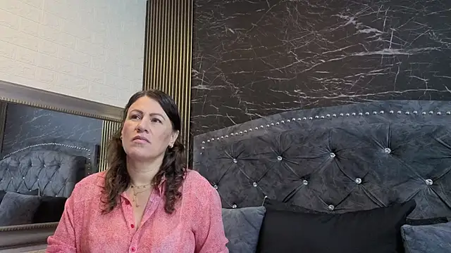 charlotte  G online show from March 2026 10:09:01 AM