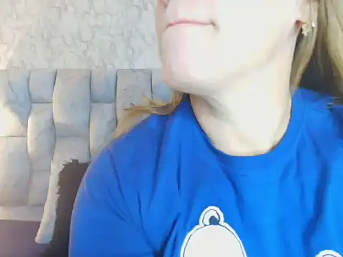 charlotte  G online show from September 2025 11:25:01 AM