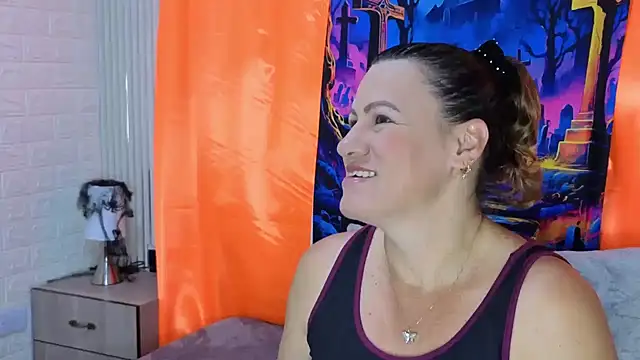 charlotte  G online show from October 2025 11:11:02 AM