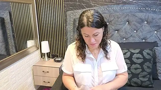charlotte  G online show from May 2026 11:36:02 AM
