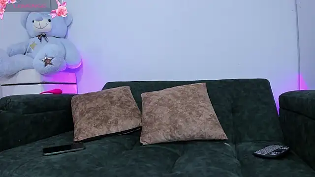 liz 25b online show from February 2026 04:04:02 AM