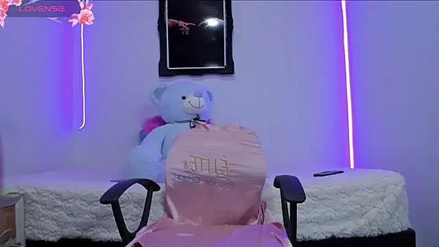 liz 25b online show from November 2025 03:10:01 AM