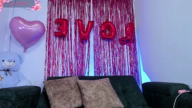 liz 25b online show from February 2026 03:49:02 AM