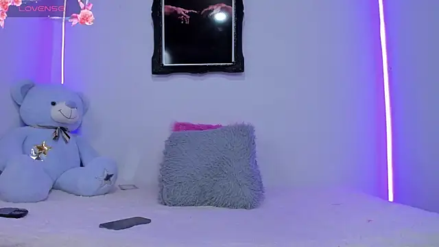 liz 25b online show from November 2025 04:01:01 AM