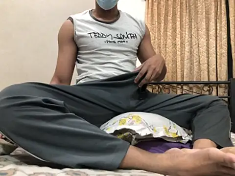 Zeuhorny online show from February 2026 09:04:02 PM