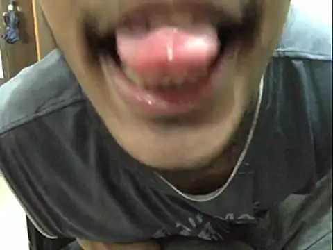 Zeuhorny online show from November 2025 06:52:02 PM