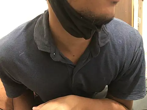 Snapshot of Zeuhorny chatting on March 2025 08:00:01 PM Zeuhorny online show from March 2025 08:00:01 PM