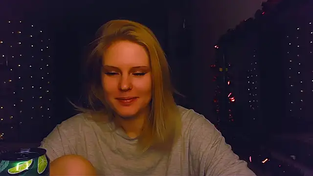 VoluptuousDreams online show from December 2024 05:38:02 PM