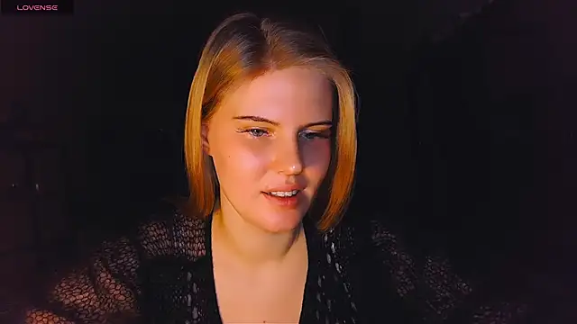 VoluptuousDreams online show from March 2025 05:20:01 PM