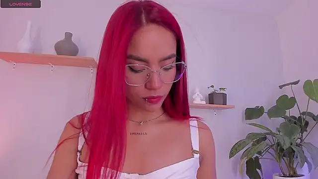 Scarlett Morgan  online show from March 2025 07:29:02 PM