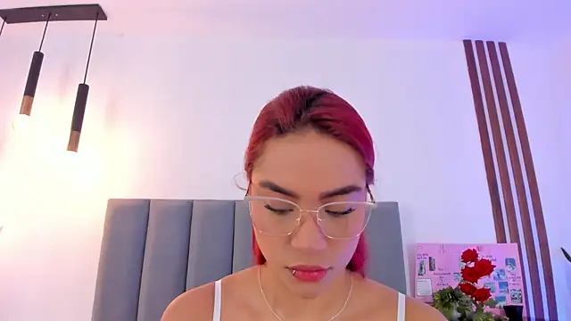 Scarlett Morgan  online show from October 2025 07:33:01 PM