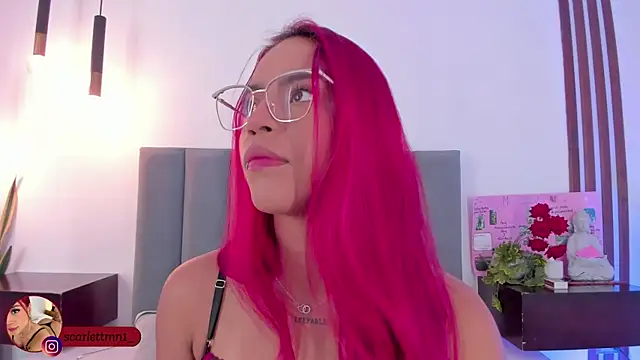 Scarlett Morgan  online show from October 2025 06:20:01 PM