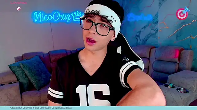 Niico Cruz online show from February 2026 10:42:01 PM