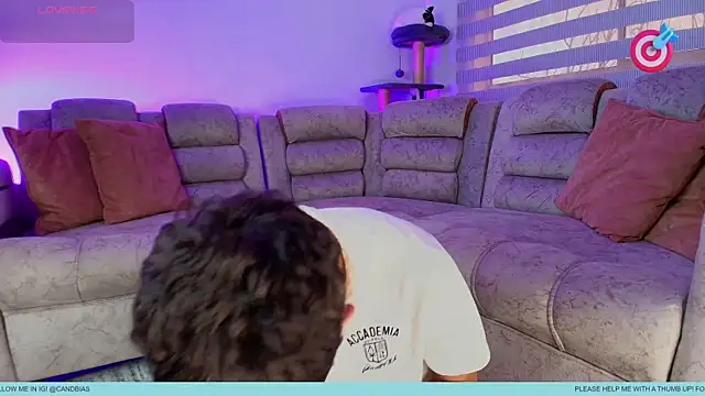 Niico Cruz online show from October 2025 10:32:02 PM